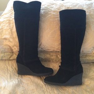 Soft warm black high winter women’s boots